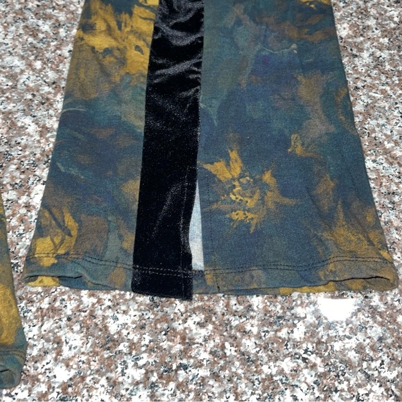 Johnny Was Biya JWLA Lucid Verde Velvet Detail Sweatpants - Picture 4 of 10